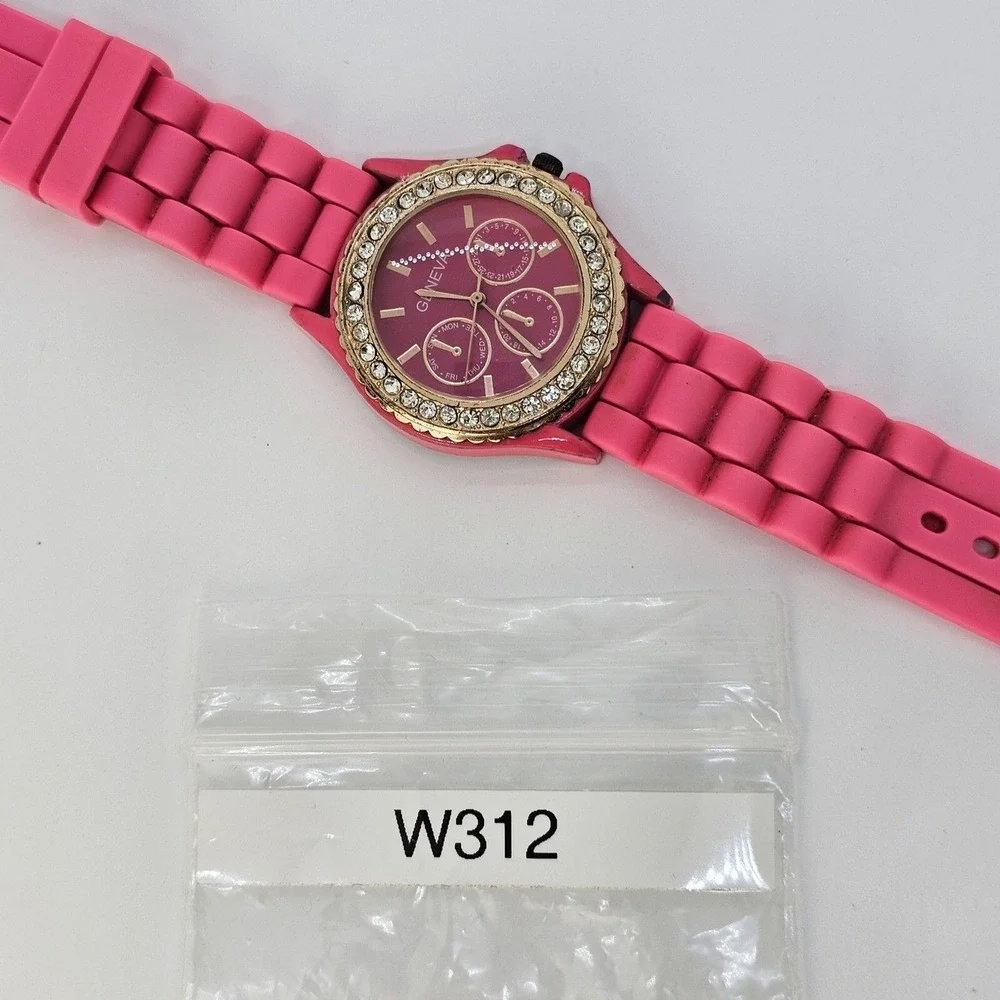 40MM Women's Watch Pink Dial Crystal Bezel Pink Plastic Band Straps‎ New Battery